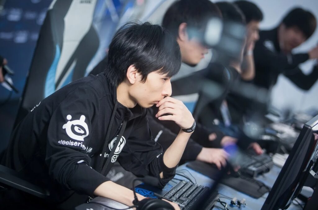 Comparing the Playstyles of Invictus Gaming and Other Chinese Dota 2 Teams