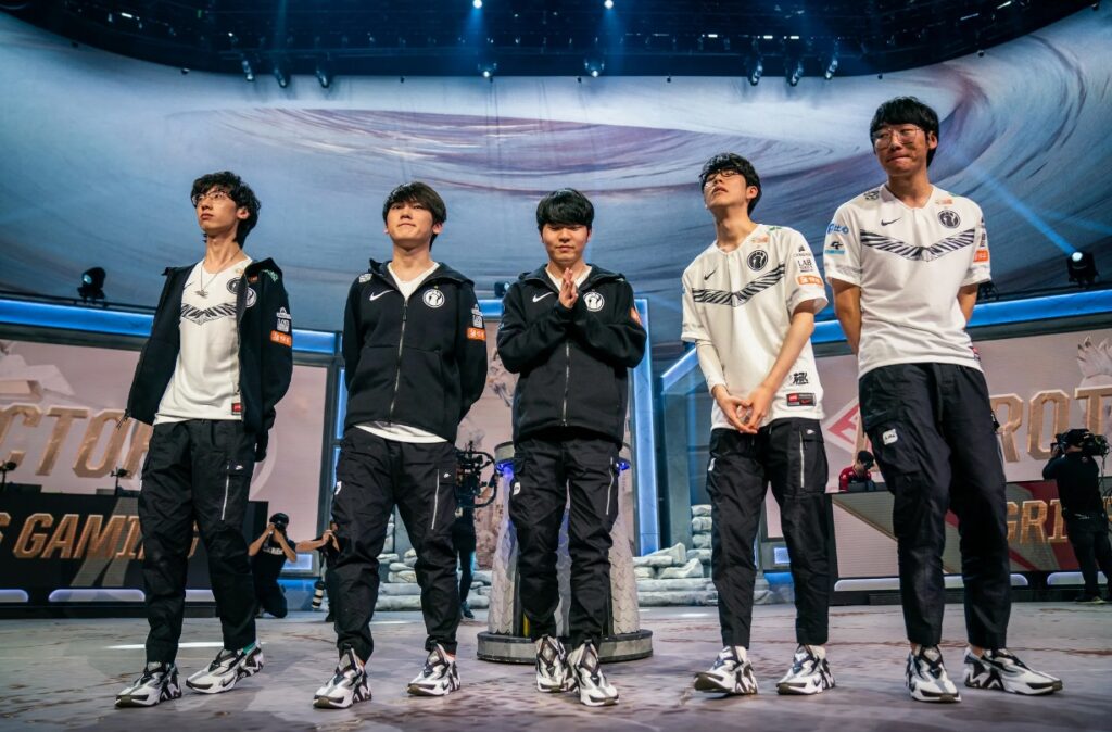 How Invictus Gaming Deals With Losses and Comes Back Stronger