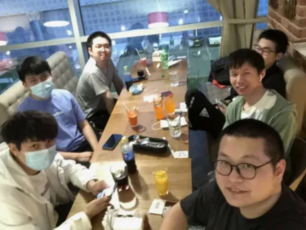 Invictus Gaming Roles Analysis Synergy and Strategy