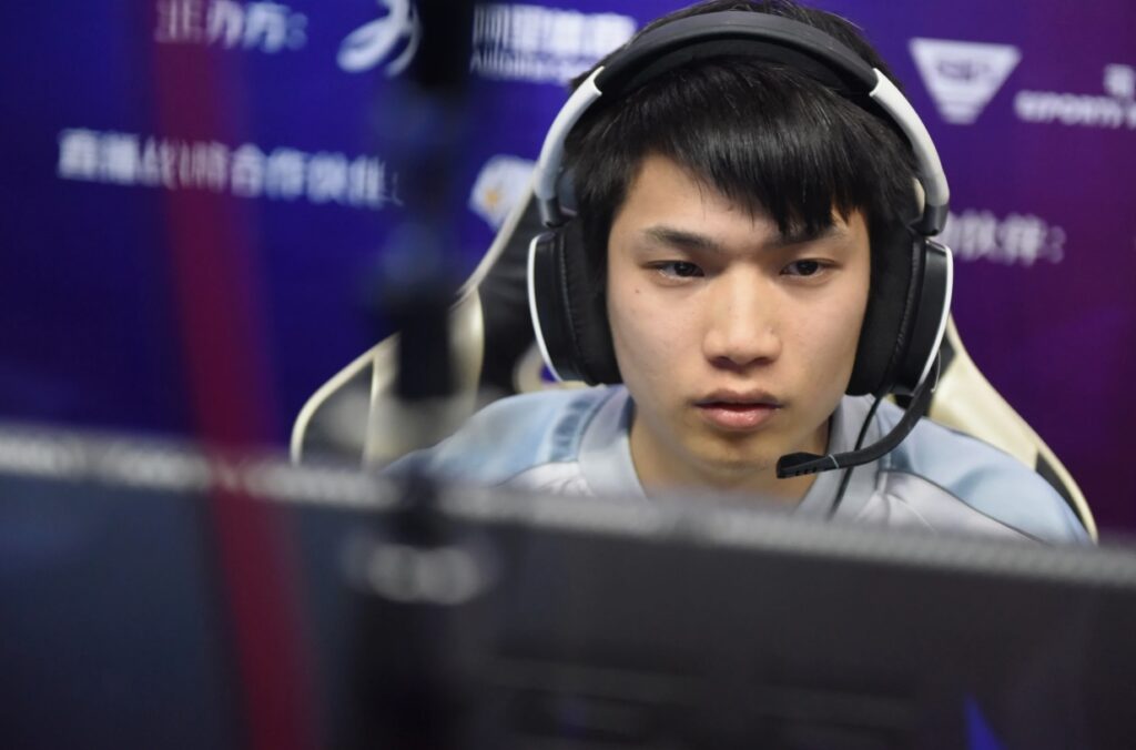 New Invictus Gaming coach how he changes the team and its success