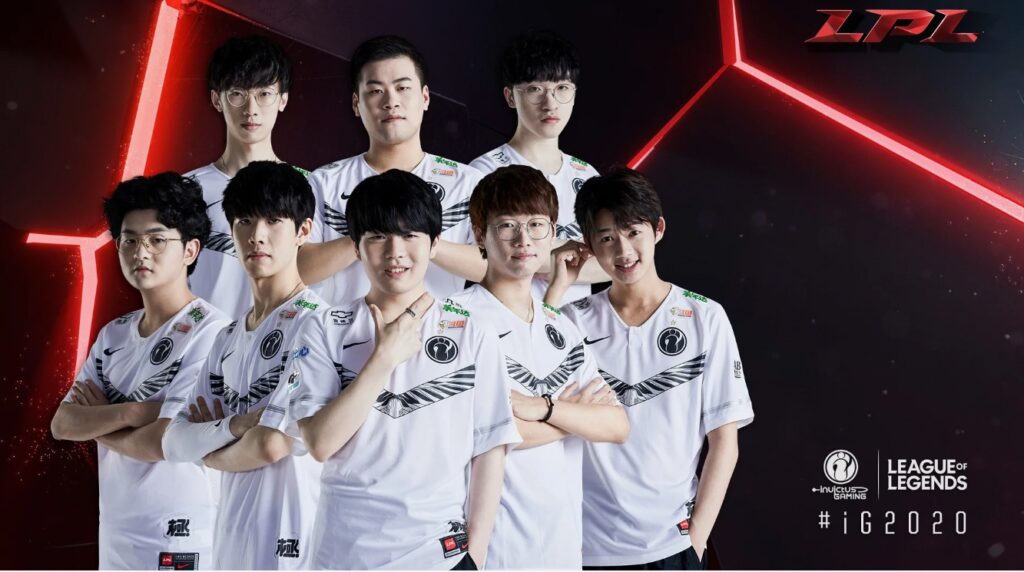 Why is Invictus Gaming considered one of the strongest teams in Dota 2